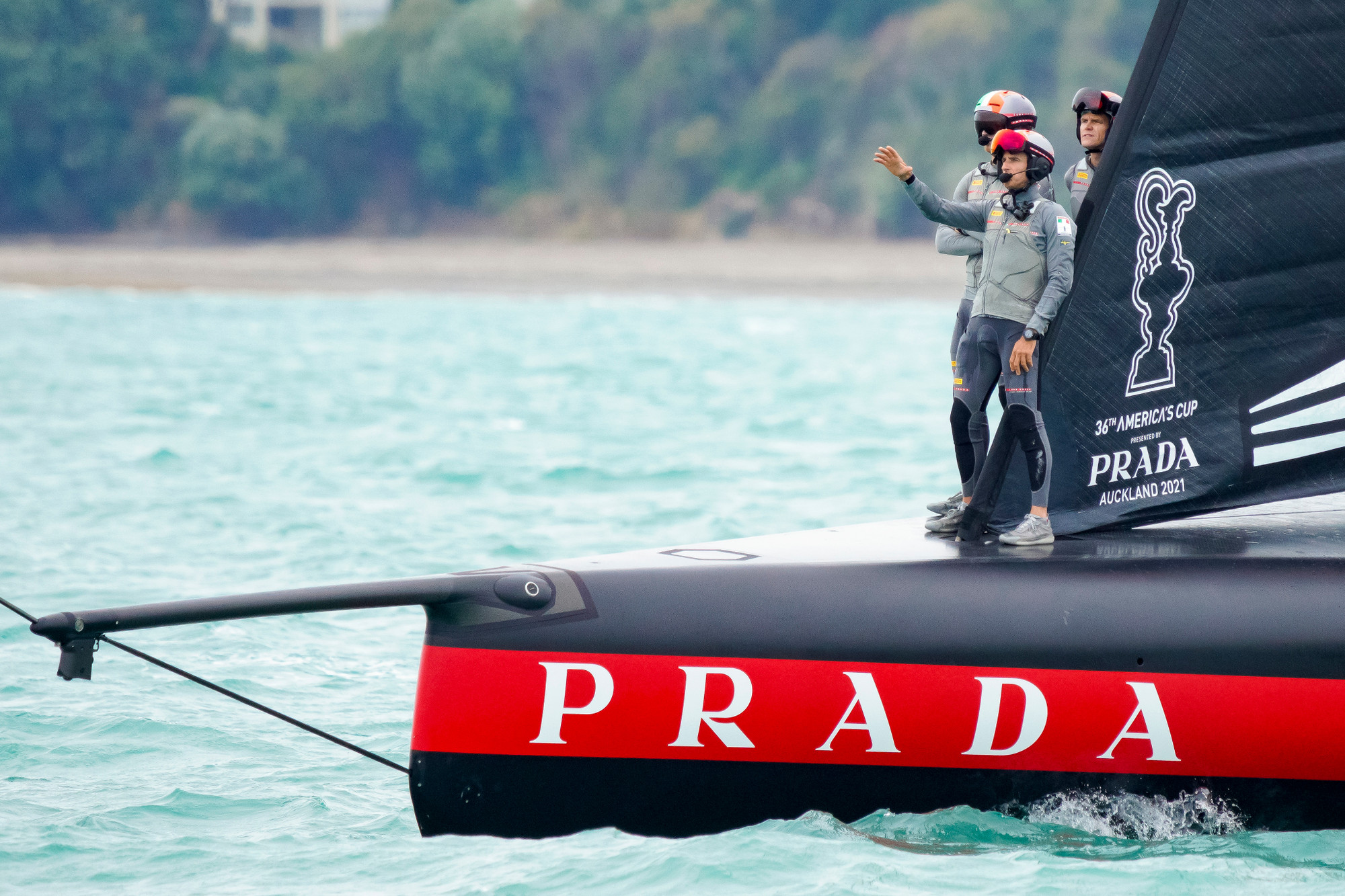 America's Cup(アメリカズカップ)：伝説のセーリング選手による直接